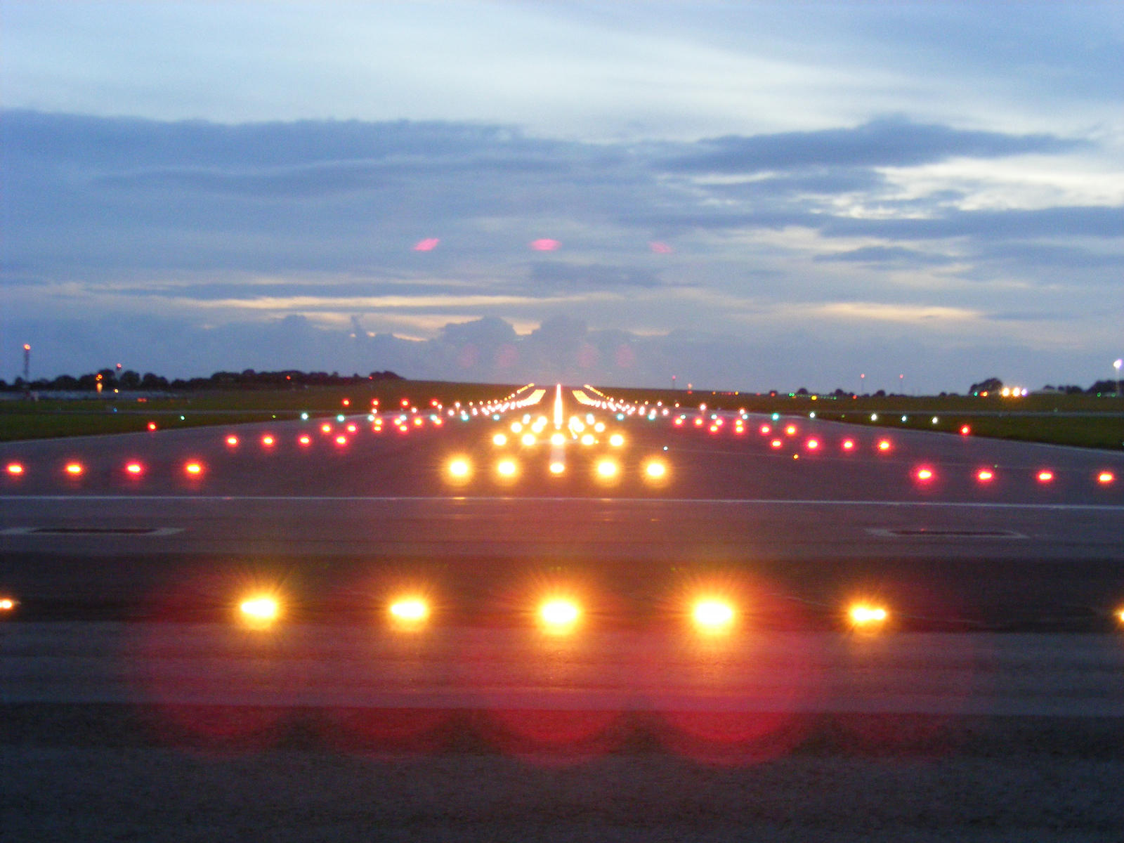 Runway approach lights guiding precision alignment